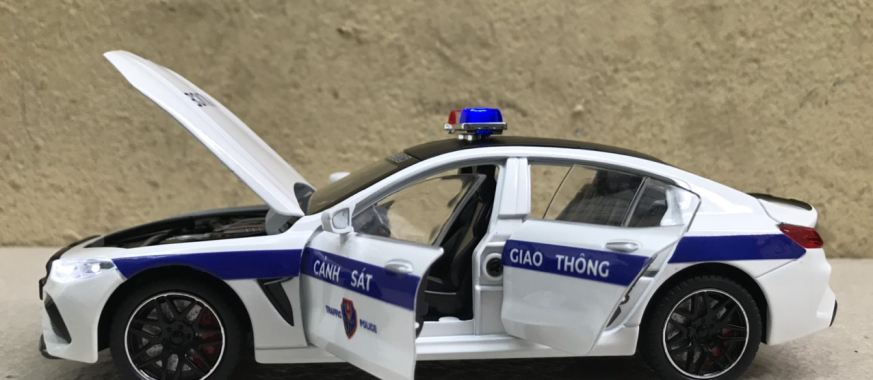 Xe Ô TÔ POLICE ( Cảnh Sát ) (45)