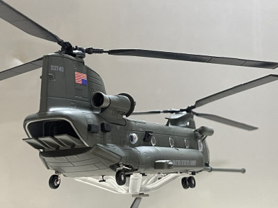 ​Mô hình Kim loại Máy bay Trực Thăng vận tải hạng nặng MH-47G chinook  tỷ lệ 1:72