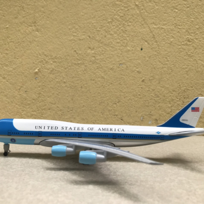 Mô hình máy bay AIR FORCE ONE tỷ lệ  1:350