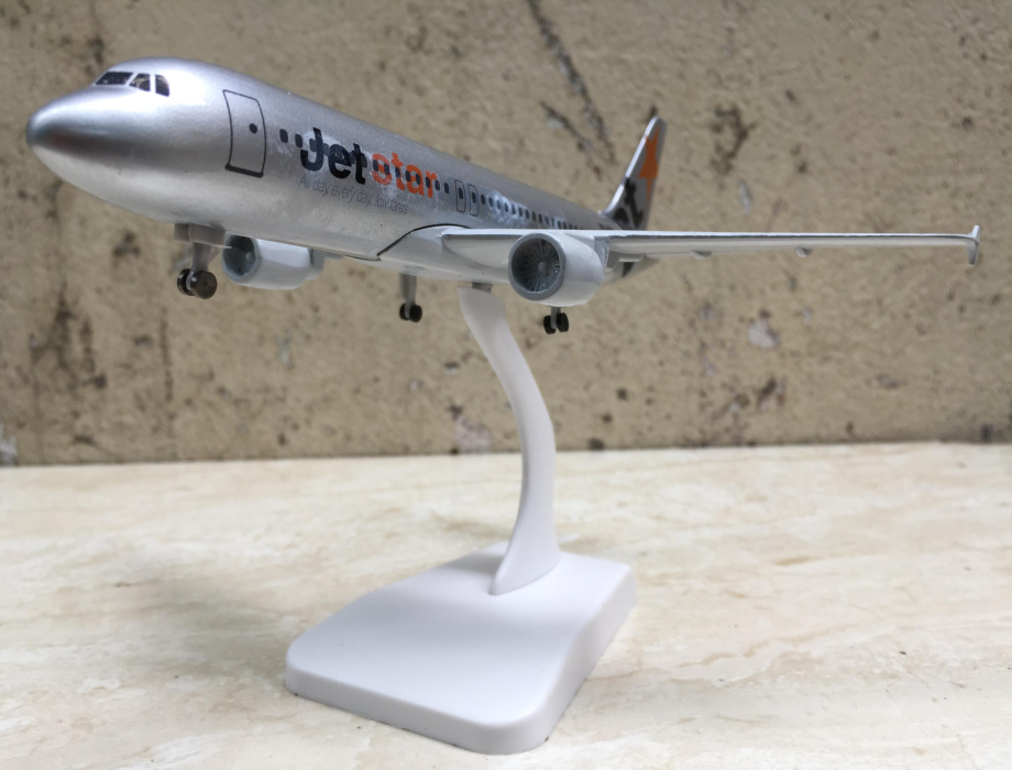 Mô hình máy bay AIRBUS A-320 Jetstar  tỷ lệ 1:350