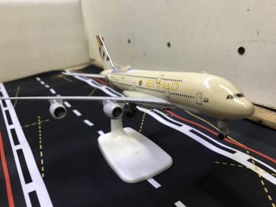Mô hình máy bay Etihad Airways A380  tỷ lệ 1:350