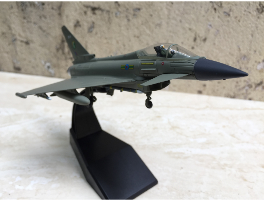 Mô hình Máy bay Eurofighter Typhoon Pháp tỷ lệ 1:100