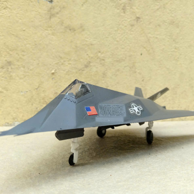 ​Mô hình Máy báy F-117 Chím Ưng Đêm tỷ lệ 1:48