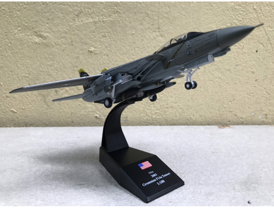 Mô hình Máy bay F-14a Gumman Tomcat tỷ lệ 1:100 Mô hình Máy bay F-14a Gumman Tomcat tỷ lệ 1:100