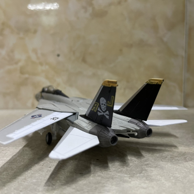 ​Mô hình Máy bay F-14A VF-84 Jolly Rogers tỷ lệ 1:100