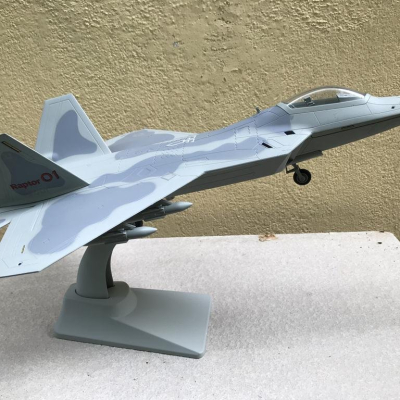 Mô hình Máy bay F- 22 Raptor F-22 Raptor tỷ lệ 1:48