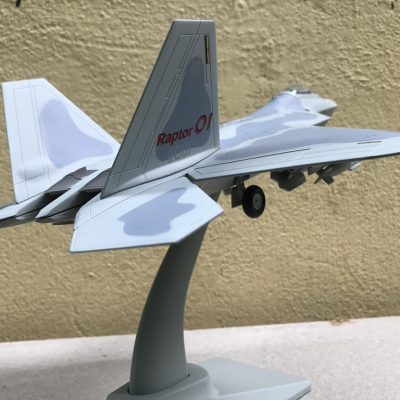 Mô hình Máy bay F- 22 Raptor F-22 Raptor tỷ lệ 1:48
