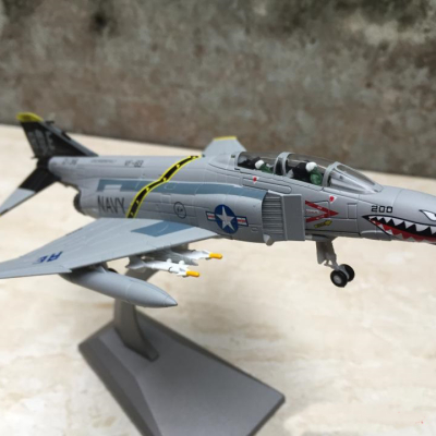 Mô hình máy bay F-4A Phantom II  tỷ lệ 1:100