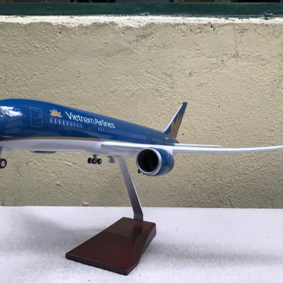 Mô hình máy bay lắp ghép BOEING 787 VietNam Airline  tỷ lệ 1:130