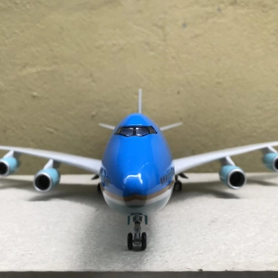 Mô hình máy bay lắp ghép BOEING Air Foce One B747  tỷ lệ 1:130