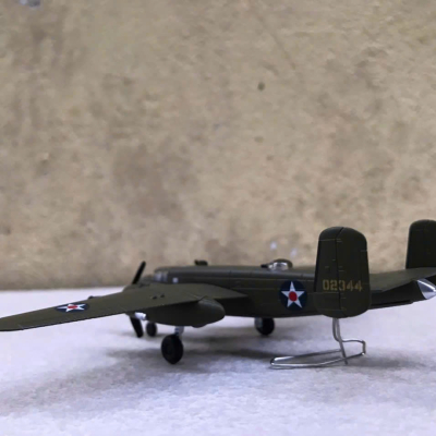 Mô hình Máy bay Ném Bom North American B-25 Mitchell tỷ lệ 1:200