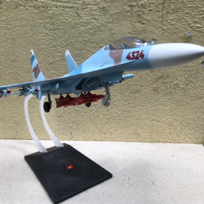 Mô hình Máy báy SU-30. Không Quân Việt Nam tỷ lệ 1:72