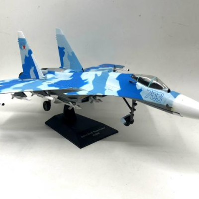 Mô hình Máy bay SU-35 Fighter tỷ lệ 1:72