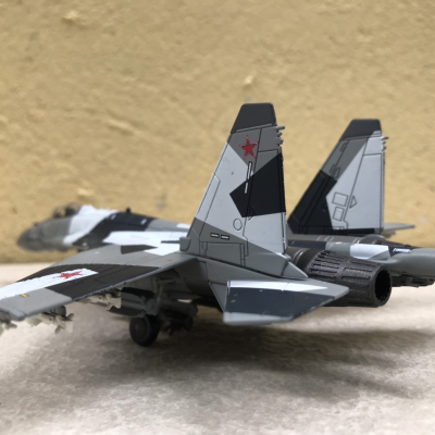 Mô hình Máy bay SU-35 Super Flanke tỷ lệ 1:100