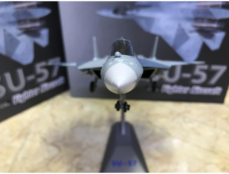 Mô hình máy bay SU-57 Fighter tỷ lệ 1:72 Mô hình máy bay SU-57 Fighter tỷ lệ 1:72