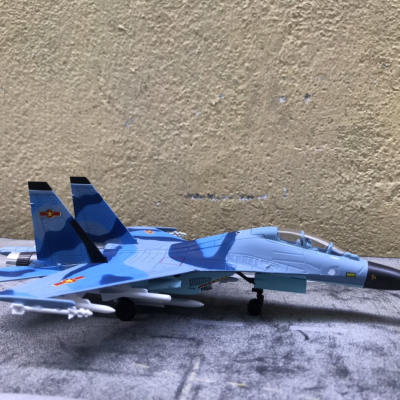 Mô hình Máy bay Sukhoi SU-30 Không Quân Việt Nam tỷ lệ 1:100