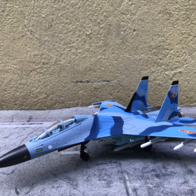 Mô hình Máy bay Sukhoi SU-30 Không Quân Việt Nam tỷ lệ 1:100