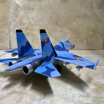 ​Mô hình Máy bay Sukhoi SU-30Mk2 Việt Nam  tỷ lệ 1:100