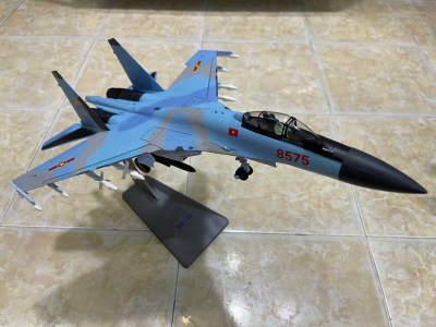Mô hình Máy bay Sukhoi SU-35 Nga tỷ lệ 1:48