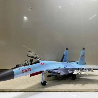 Mô hình Máy bay Sukhoi SU-35 Nga tỷ lệ 1:48