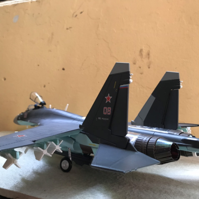 Mô hình máy bay Sukhoi SU-35 tỷ lệ 1:48