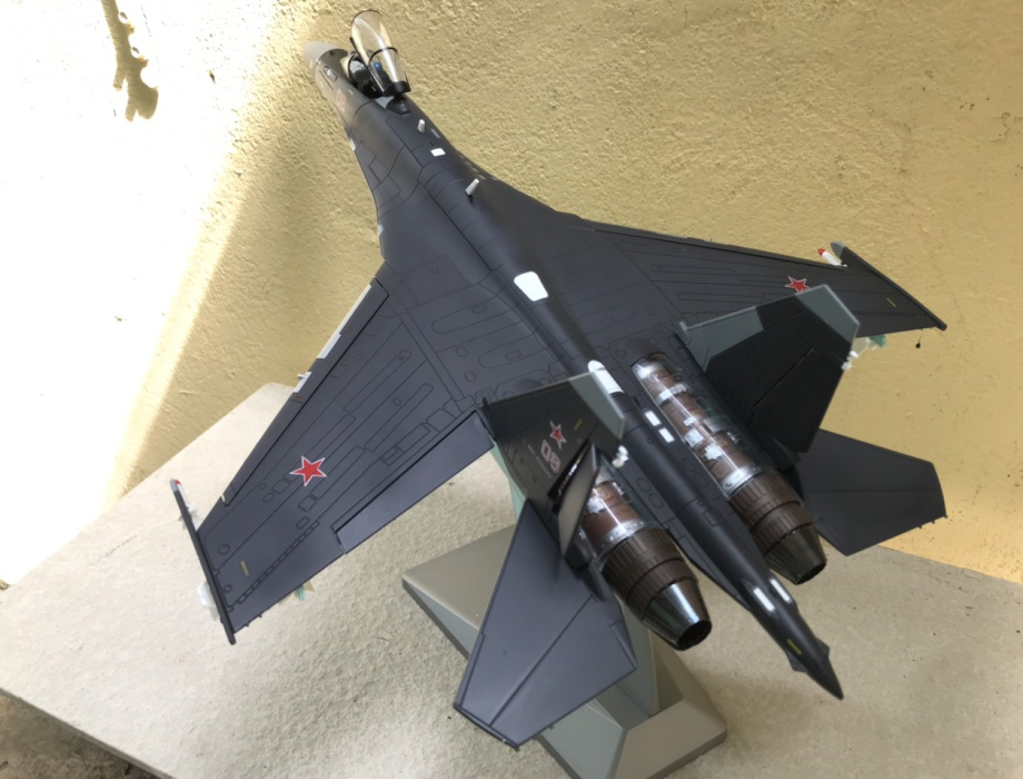 Mô hình máy bay Sukhoi SU-35 tỷ lệ 1:48 Mô hình máy bay Sukhoi SU-35 tỷ lệ 1:48