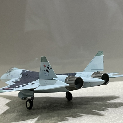​​Mô hình Máy bay Sukhoi SU-57 tỷ lệ 1:100