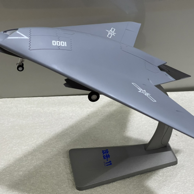​Mô hình Máy bay tàng hình UAV không người lái chiến đấu Hongdu GJ-11 tỷ lệ 1:48