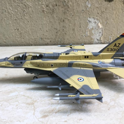 Mô hình Máy bay Tiêm kích F-16EF tỷ lệ 1:72