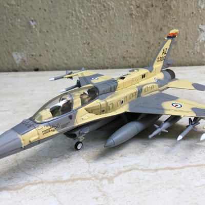 Mô hình Máy bay Tiêm kích F-16EF tỷ lệ 1:72