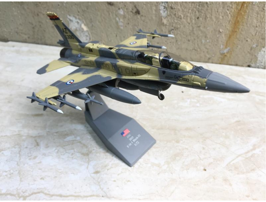 Mô hình Máy bay Tiêm kích F-16EF tỷ lệ 1:72 Mô hình Máy bay Tiêm kích F-16EF tỷ lệ 1:72