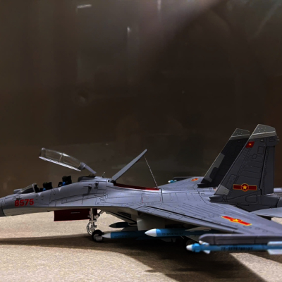 Mô hình máy bay Tiêm kích SU-30MKK  tỷ lệ 1:48