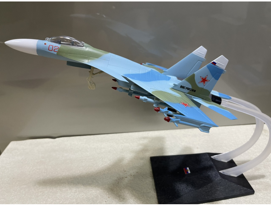 Mô hình Máy báy tiêm kich Sukhoi SU-37 tỷ lệ 1:72-ABS Mô hình Máy báy tiêm kich Sukhoi SU-37 tỷ lệ 1:72-ABS