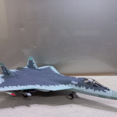 ​Mô hình Máy bay tiêm kích Sukhoi SU-57 tỷ lệ 1:48