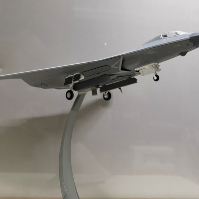​Mô hình Máy bay Tiêm kích tàng hình J-50 tỷ lệ 1:72