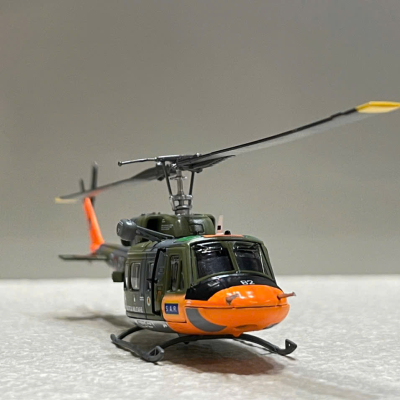 ​Mô hình Máy bay Trực Thăng Agusta-Bell AB 212 tỷ lệ 1/100