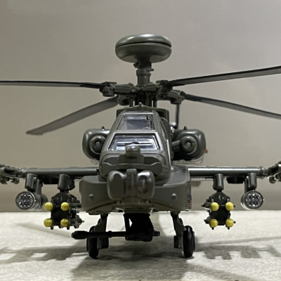 ​Mô hình máy bay Trực Thăng AH-64D Apache tỷ lệ 1:46