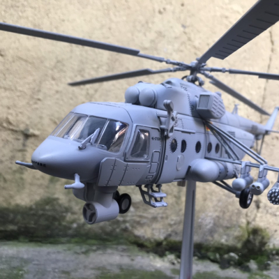 Mô hình máy bay Trực Thăng MI-171 sh tỷ lệ 1:48