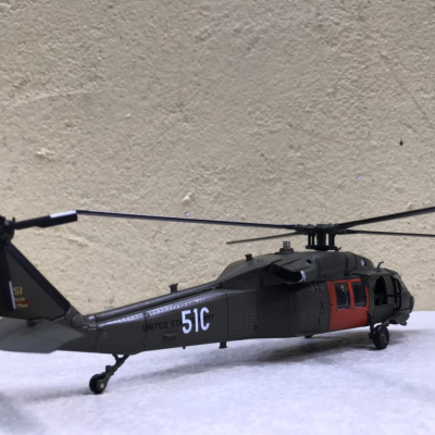 Mô hình máy bay Trực Thăng UH-60M Black Hawk 51C tỷ lệ  1:72