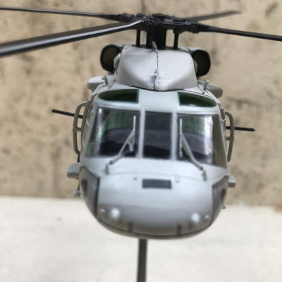 Mô hình máy bay Trực Thăng UH-60M Black Hawk NAVY tỷ lệ 1:72