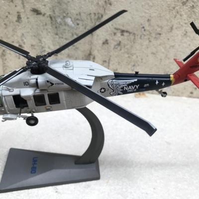Mô hình máy bay Trực Thăng UH-60M Black Hawk NAVY tỷ lệ 1:72