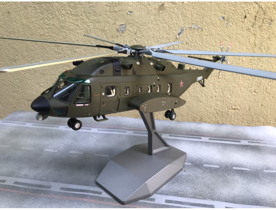 Mô hình máy bay Trực Thăng vận tải Z-8L  tỷ lệ 1:55