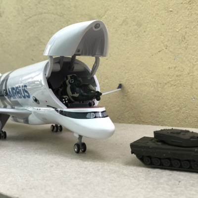 Mô hình máy bay vận tải AIRBUS Beluga tỷ lệ 1:150