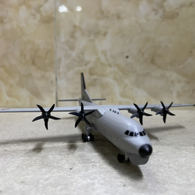 ​Mô hình Máy bay vận tải AN-12 Nga tỷ lệ 1:200