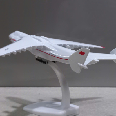 Mô hình máy bay Vận tải An-225 CCCP tỷ lệ 1:400