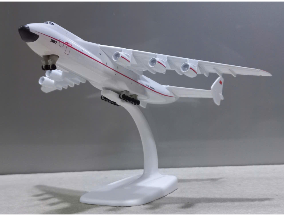 Mô hình máy bay Vận tải An-225 CCCP tỷ lệ 1:400 Mô hình máy bay Vận tải An-225 CCCP tỷ lệ 1:400