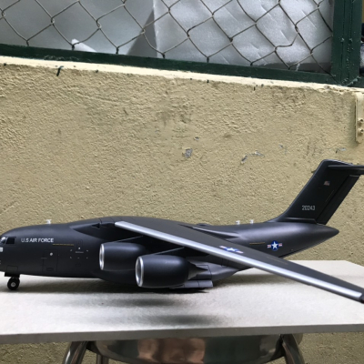 Mô hình máy bay vận tải C-17 Globemaster  tỷ lệ 1:88
