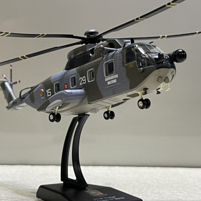 ​​Mô hình Trực Thăng Sikorsky HH-3F Pelican Không Quân Ý tỷ lệ 1/100