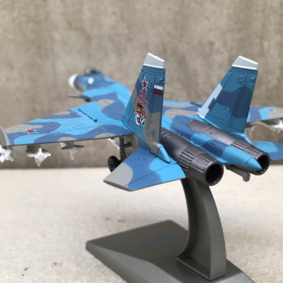 ​Mô hình máy bay Sukhoi SU-33 Flaker D tỷ lệ 1:100 
