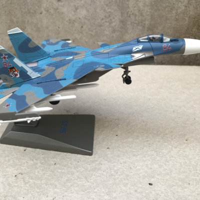 ​Mô hình máy bay Sukhoi SU-33 Flaker D tỷ lệ 1:100 